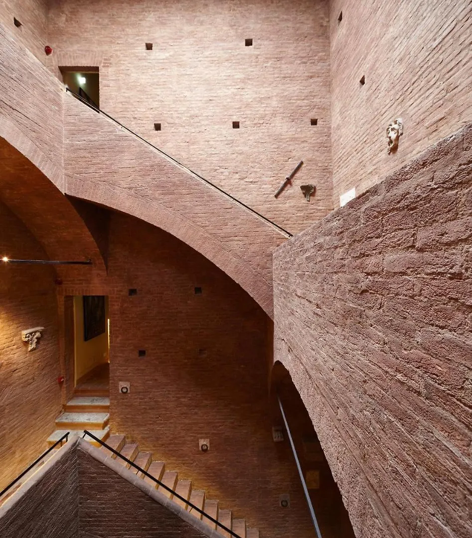 Palazzetto Rosso - Art Hotel Siena 3*,
