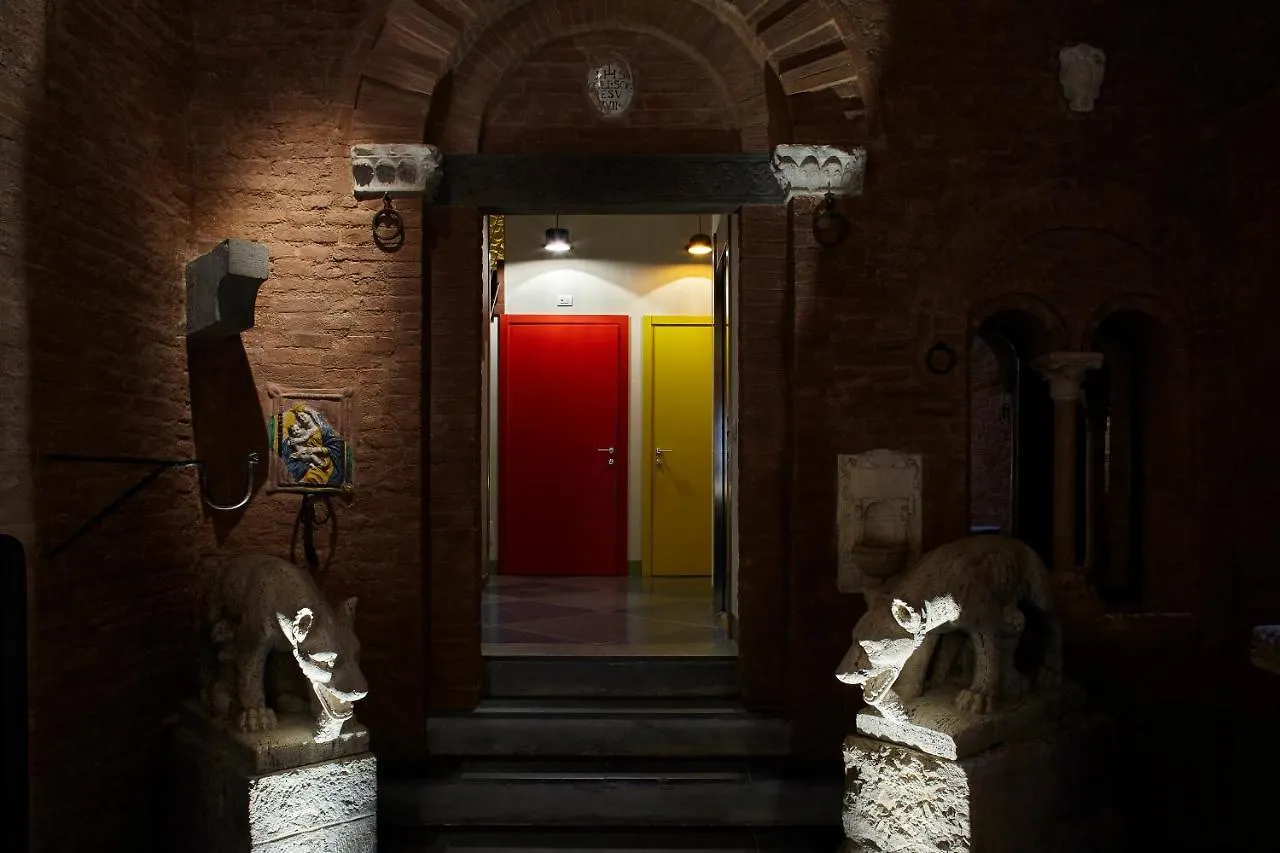 Palazzetto Rosso - Art Hotel Siena 3*,  Italy
