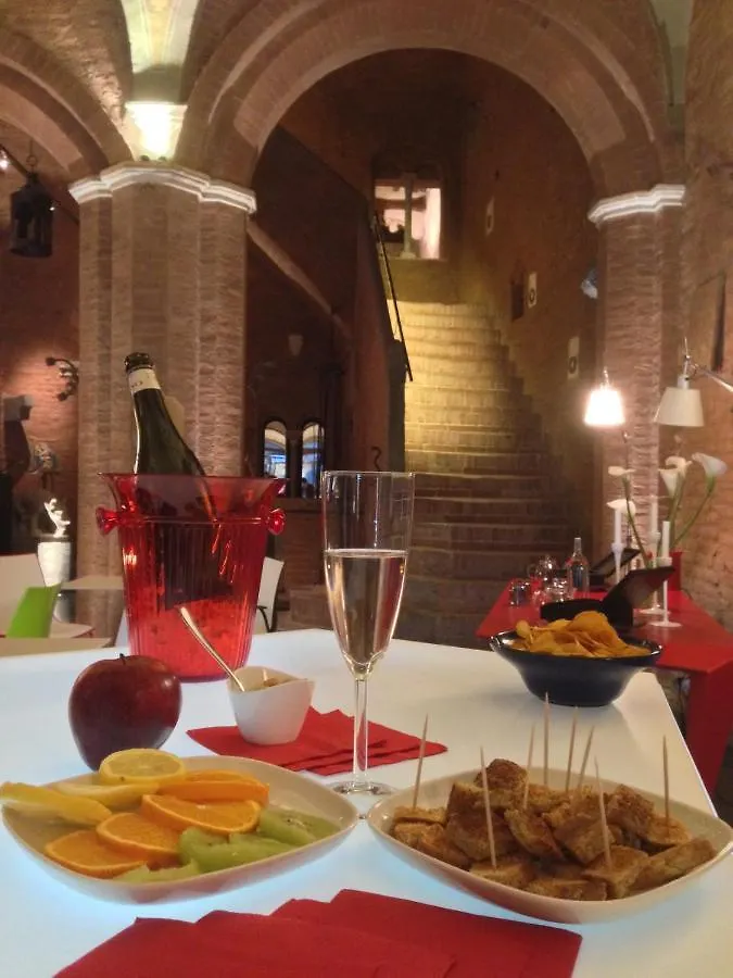 Palazzetto Rosso - Art Hotel Siena 3*,