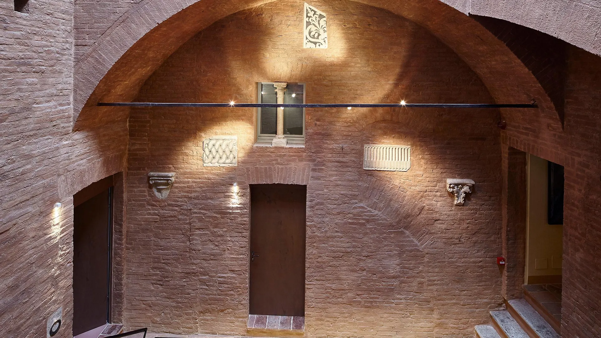 Palazzetto Rosso - Art Hotel Siena 3*,